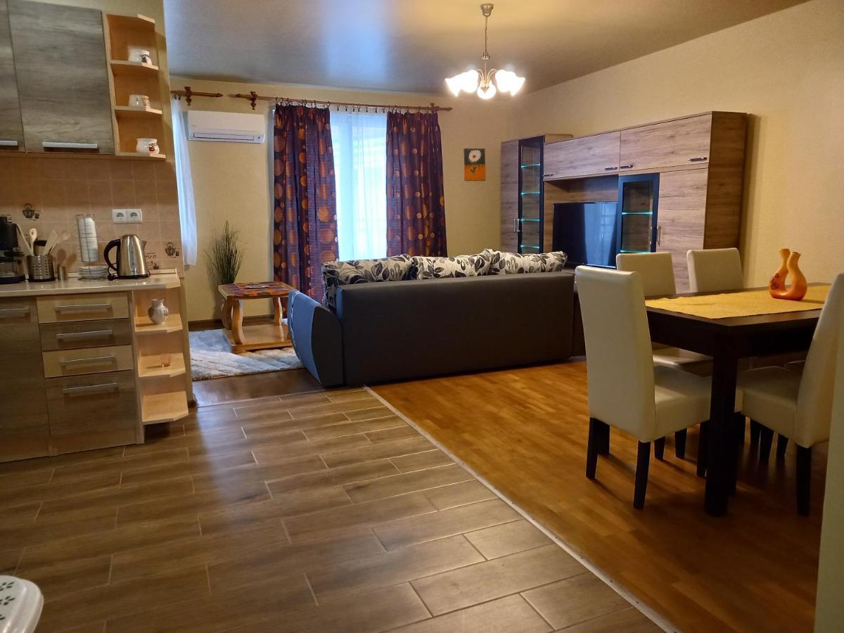 Thermal Apartman Хайдусобосло Экстерьер фото